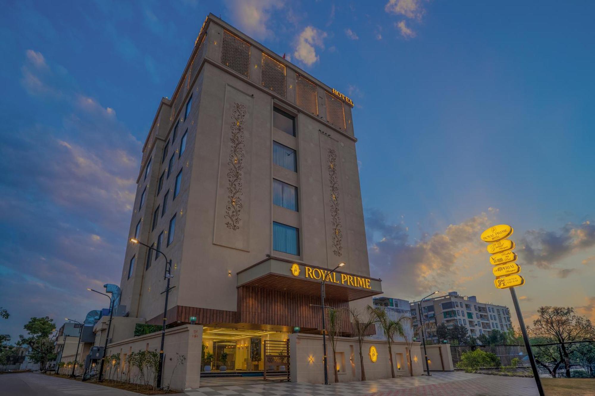 Hotel Royal Prime Джайпур Екстериор снимка