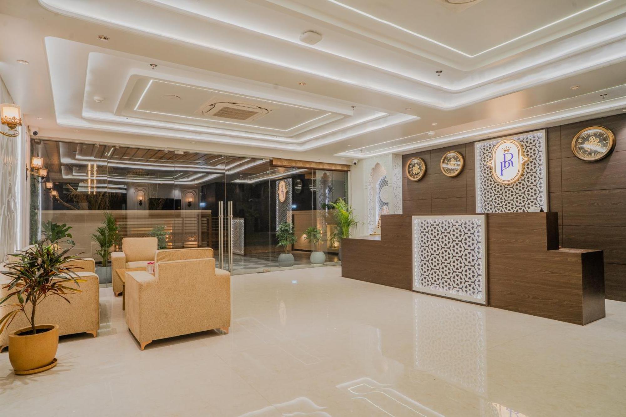 Hotel Royal Prime Джайпур Екстериор снимка