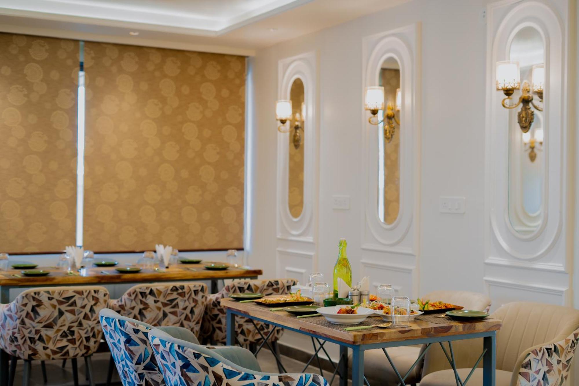 Hotel Royal Prime Джайпур Екстериор снимка