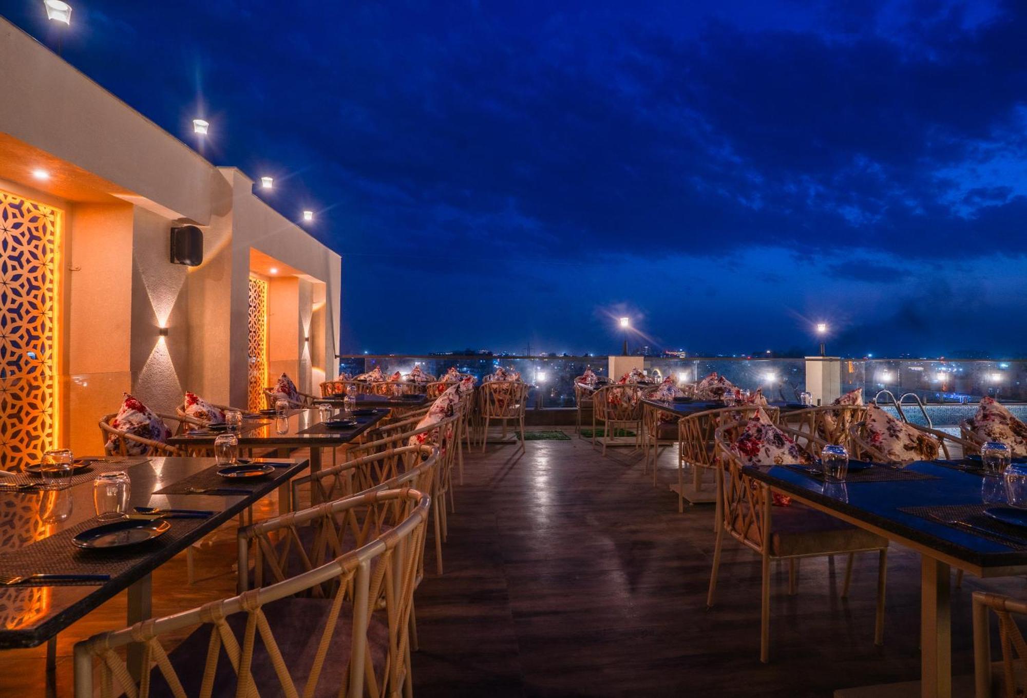 Hotel Royal Prime Джайпур Екстериор снимка