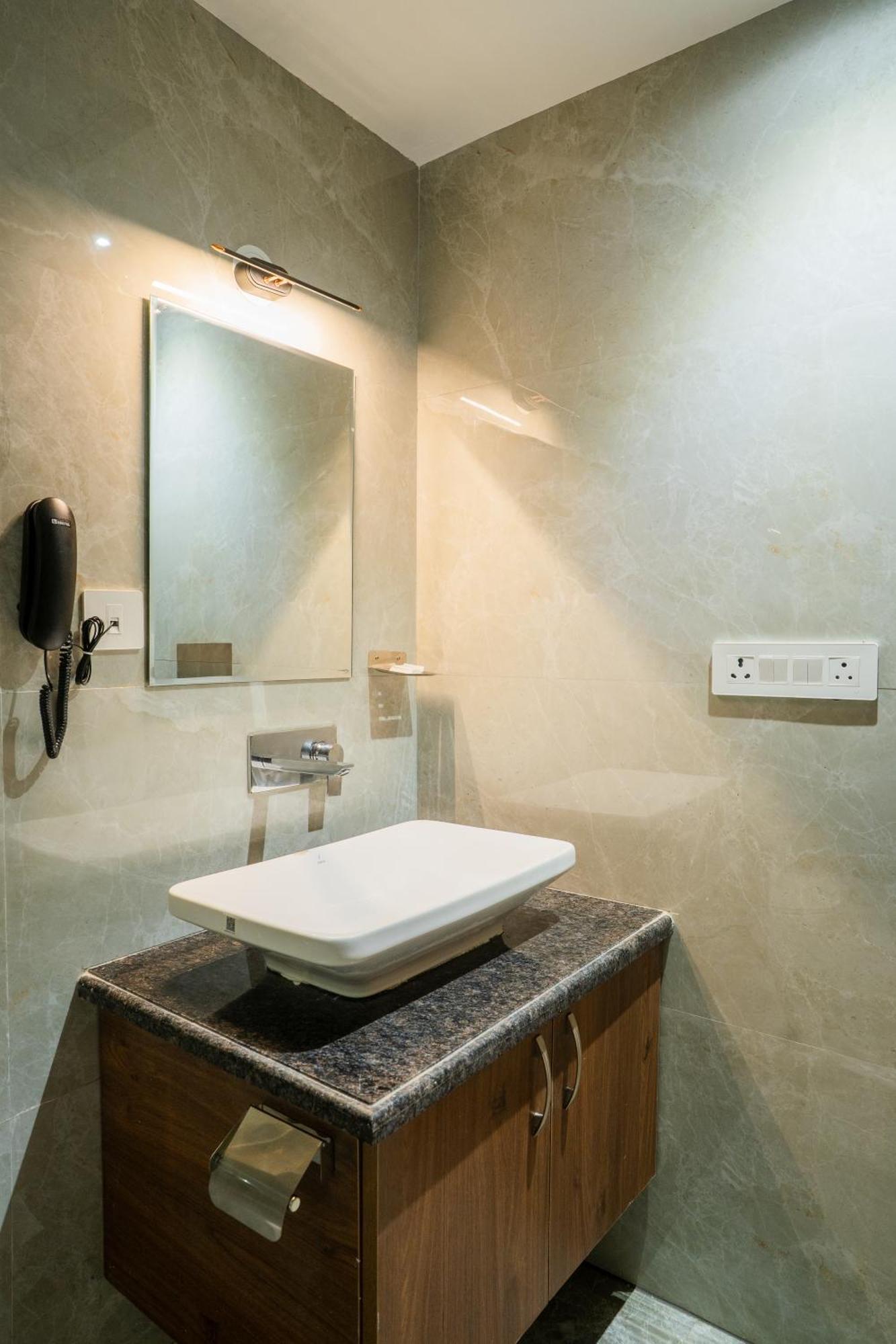 Hotel Royal Prime Джайпур Екстериор снимка