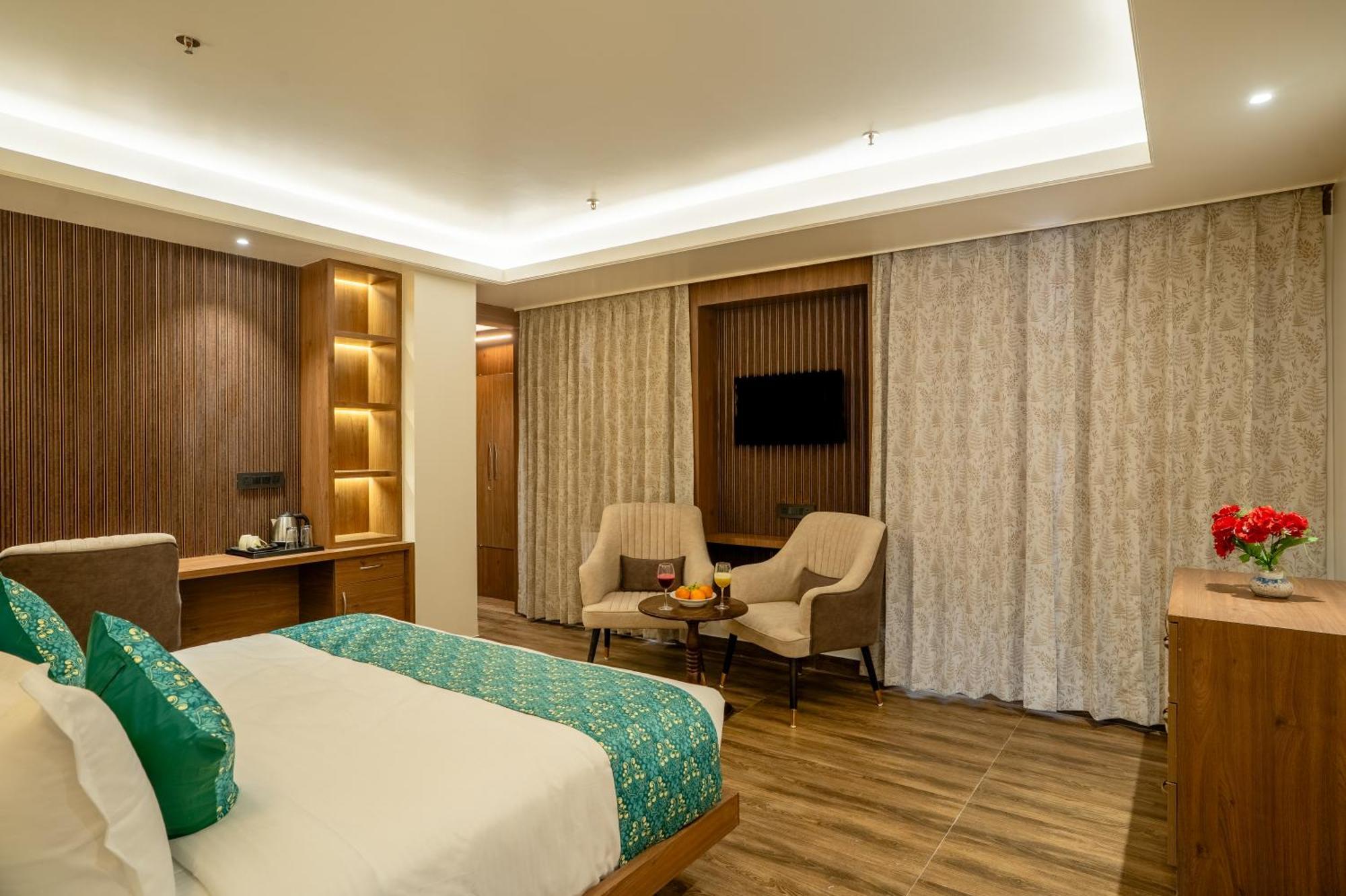 Hotel Royal Prime Джайпур Екстериор снимка